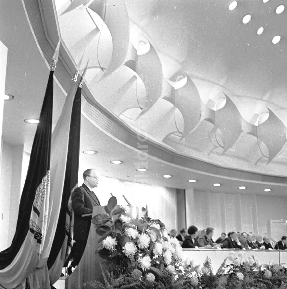 Berlin: Tagung des Nationalrat der DDR in der Kongresshalle Berlin