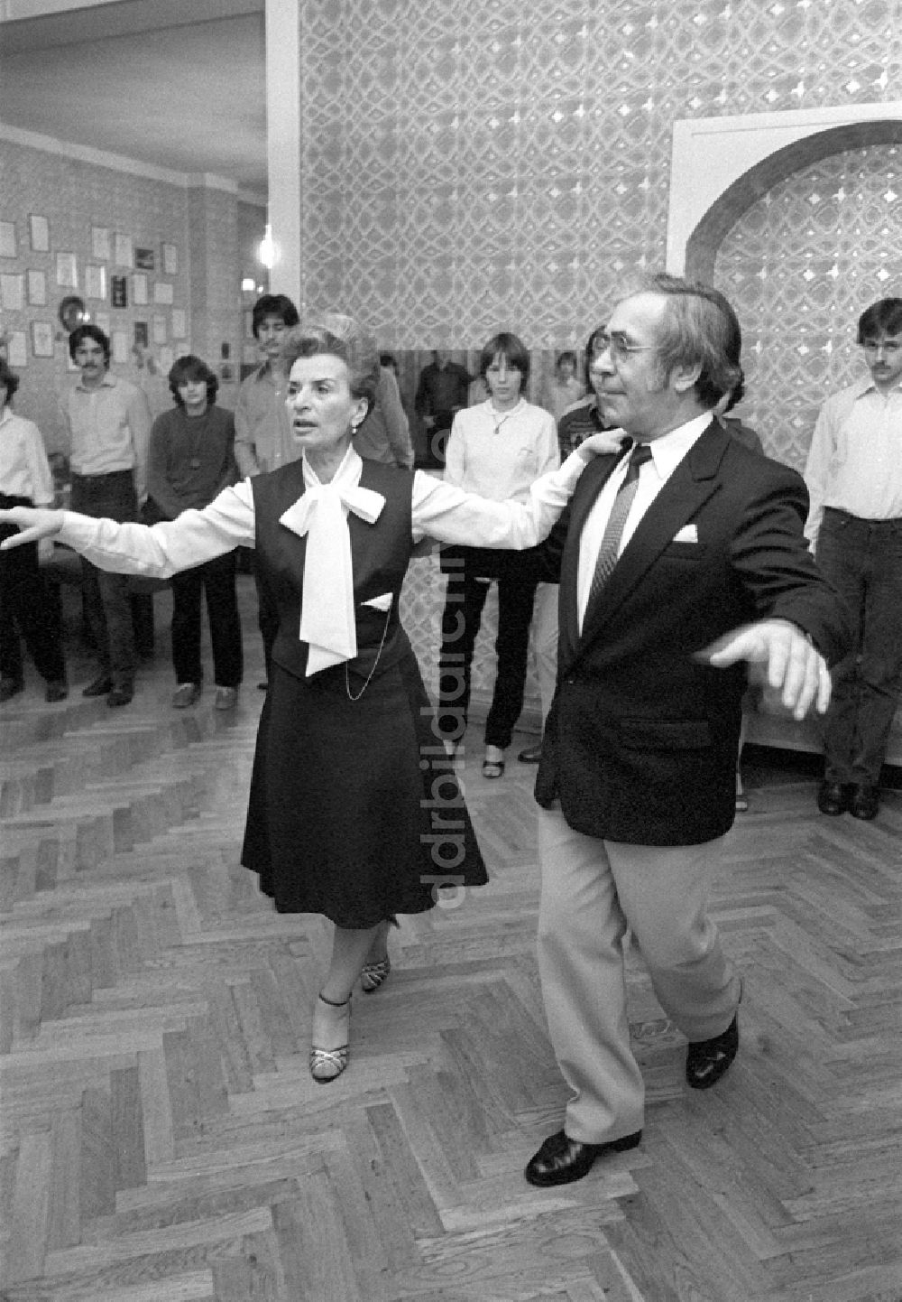 Berlin: Tanzschule Hadrich in Berlin Ostberlin in der DDR