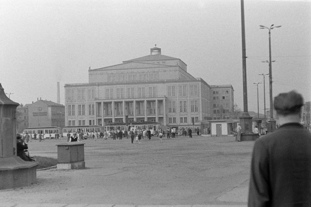 DDR-Bildarchiv: Leipzig - Theaterhaus der Oper in Leipzig in der DDR