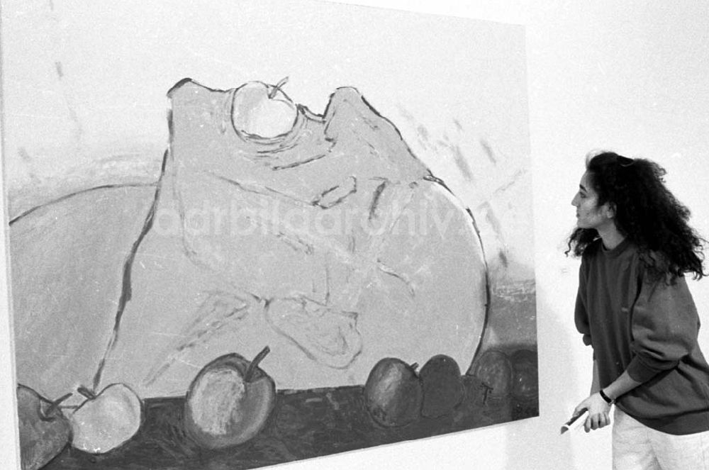 DDR-Bildarchiv: Berlin - Thema:Bachmann Ausstellung in der Buderpester Str. 42, Berlin Foto:Lange Umschlagsnummer: 1992-29