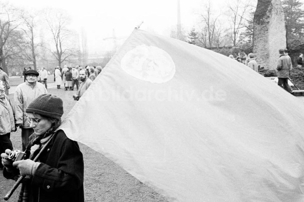 DDR-Bildarchiv: Berlin - Thema:Liebknecht-Luxenburg-Demo Foto:Lange Umschlagsnummer: 1992-17