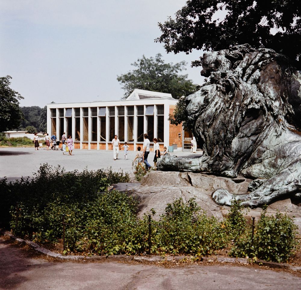Berlin: Tierpark Friedrichsfelde in Berlin in der DDR