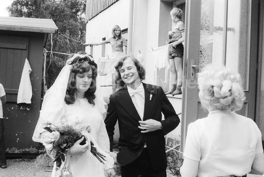 DDR-Bildarchiv: Scheibenberg - Traditionelle Hochzeit in Scheibenberg im Bundesland Sachsen auf dem Gebiet der ehemaligen DDR, Deutsche Demokratische Republik