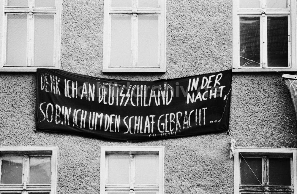 Berlin : Transparent der Hausbesetzer Liebig-Straße Foto: Winkler Umschlagsnr.: 121