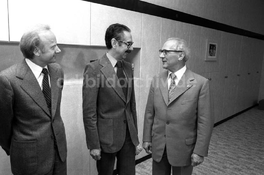 DDR-Bildarchiv: Berlin - Treffen Erich Honeckers mit Carlos Altamirano