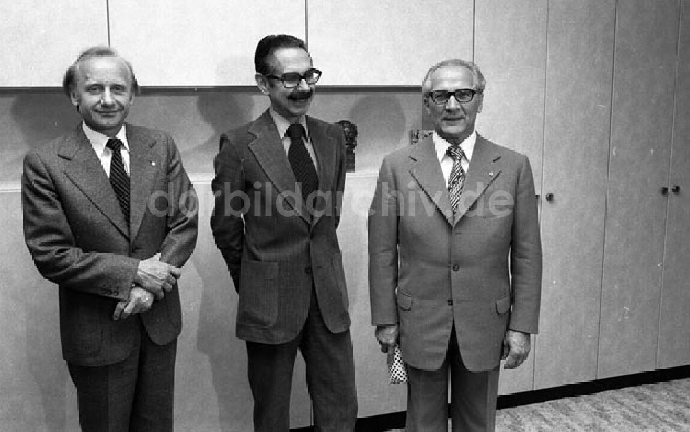 DDR-Fotoarchiv: Berlin - Treffen Erich Honeckers mit Carlos Altamirano
