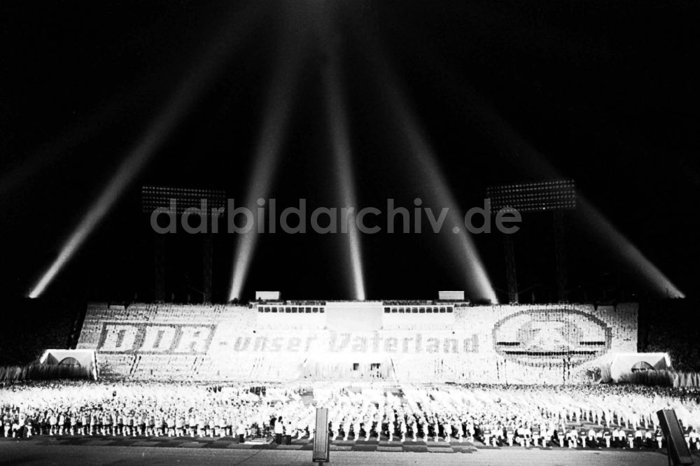 DDR-Fotoarchiv: Leipzig - Turn- und Sportfest Spartakiade in Leipzig in Sachsen in der DDR