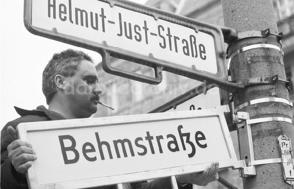 Berlin: Umbennenung der Helmut-Just-Straße in die Behmstraße in Berlin - Prenzlauer Berg