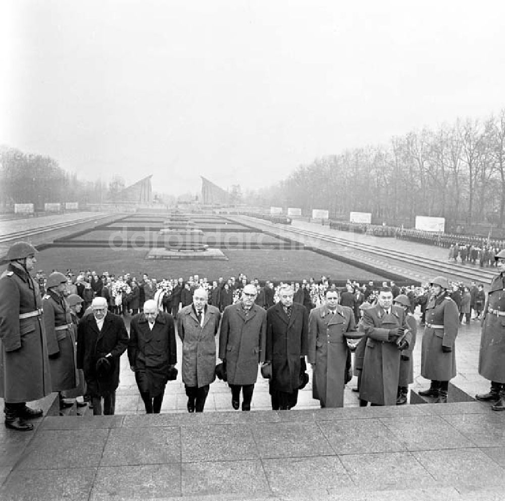 DDR-Fotoarchiv: Berlin - Umschlagsnr.: 1966-63