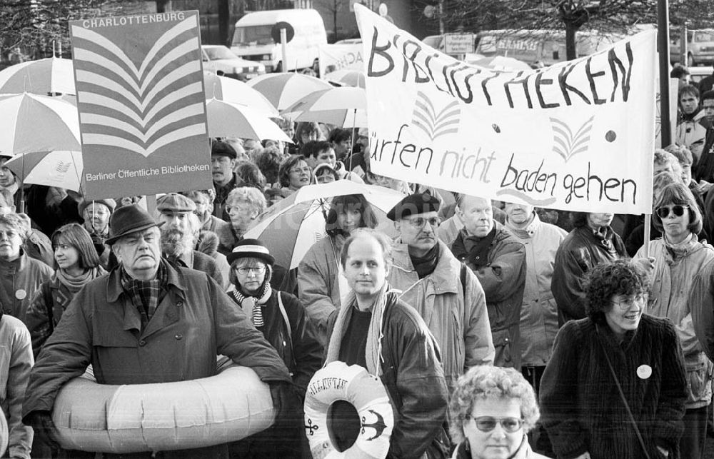 DDR-Bildarchiv: Berlin - Umschlagsnr.: 1993-26
