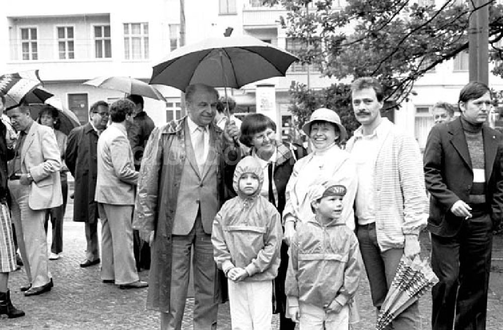 DDR-Fotoarchiv: Berlin - 31.05.1986 und 01.06.1986 ND Pressefest.