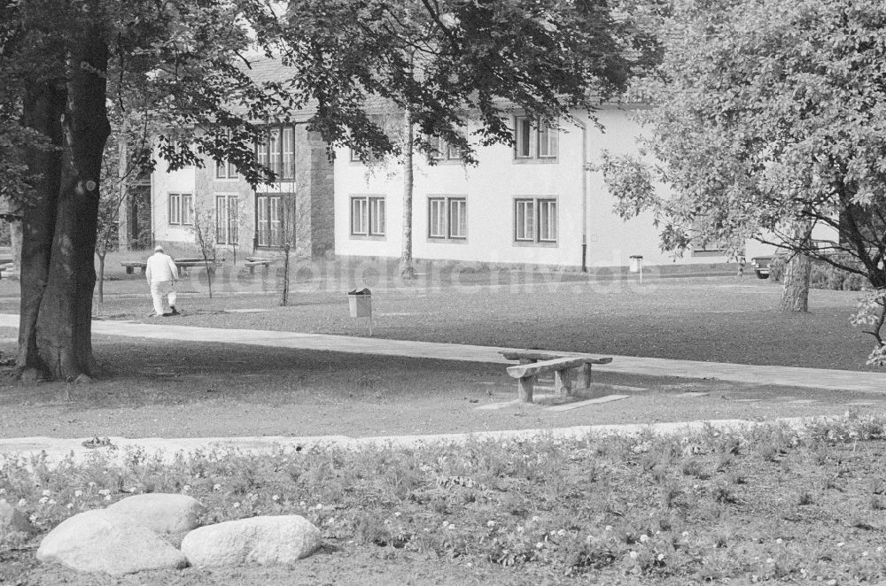 DDR-Fotoarchiv: Joachimsthal - Unterkunftshaus auf dem Gelände der Pionierrepublik Wilhelm Pieck am Werbellinsee in Joachimsthal in Brandenburg in der DDR