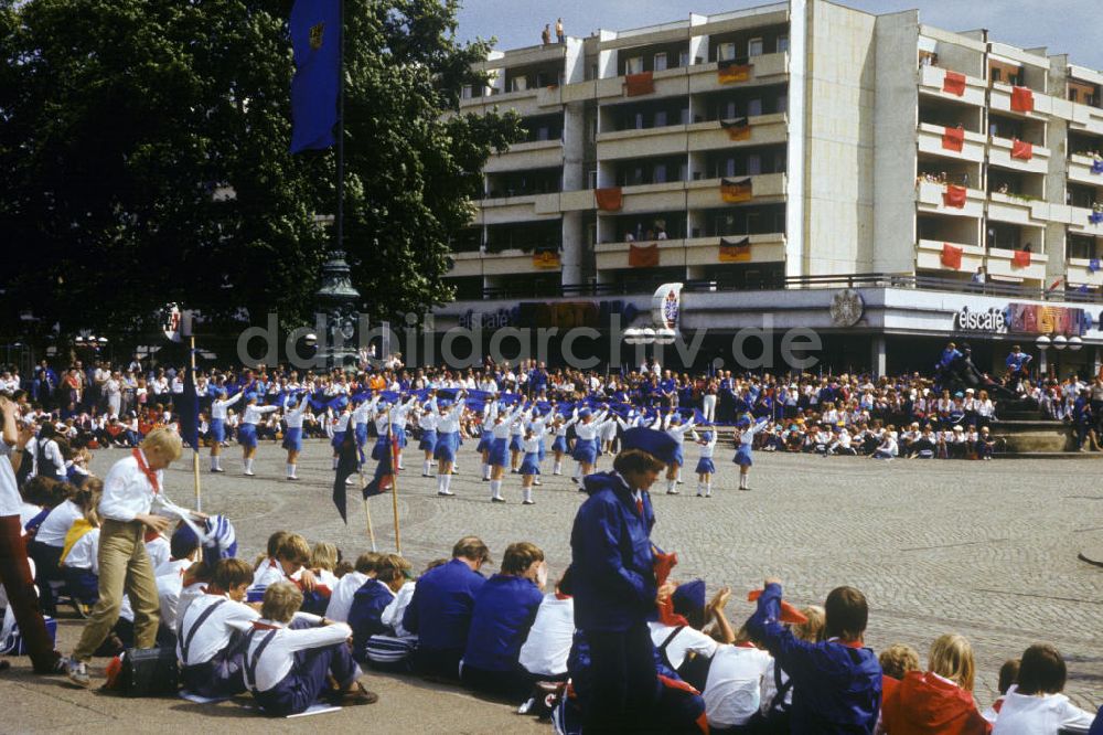 DDR-Bildarchiv: Dresden - VII. Pioniertreffen vom 15. August bis 22. August in Dresden