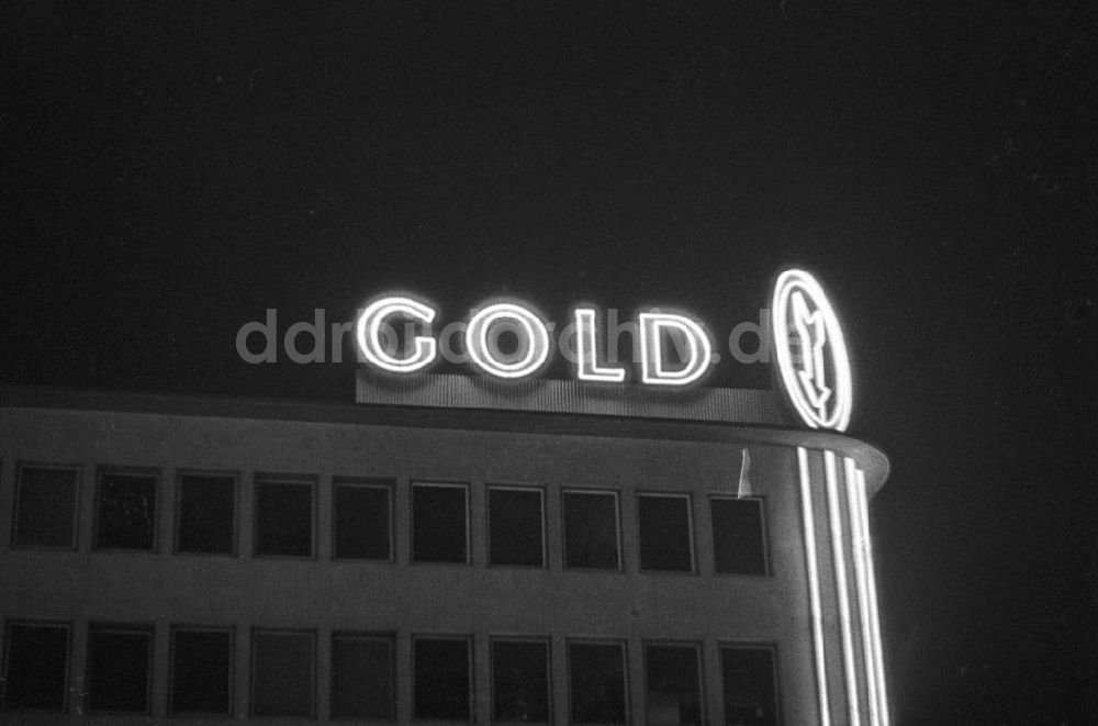 DDR-Bildarchiv: Berlin - Westberlin - Leuchtreklame auf dem Ku'damm 1958