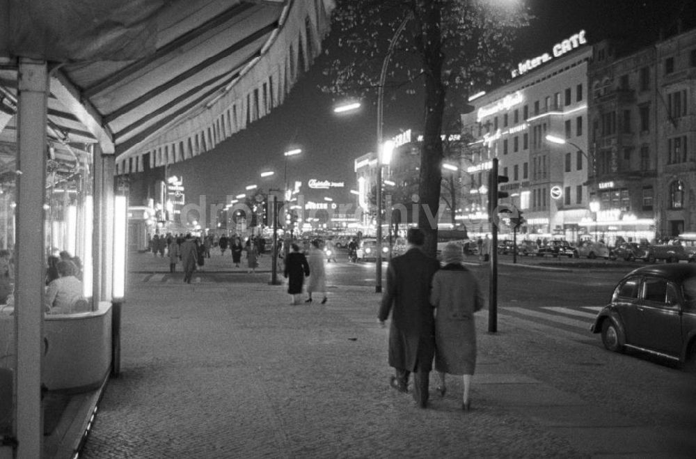 DDR-Fotoarchiv: Berlin - Westberlin - Leuchtreklame auf dem Ku'damm 1958