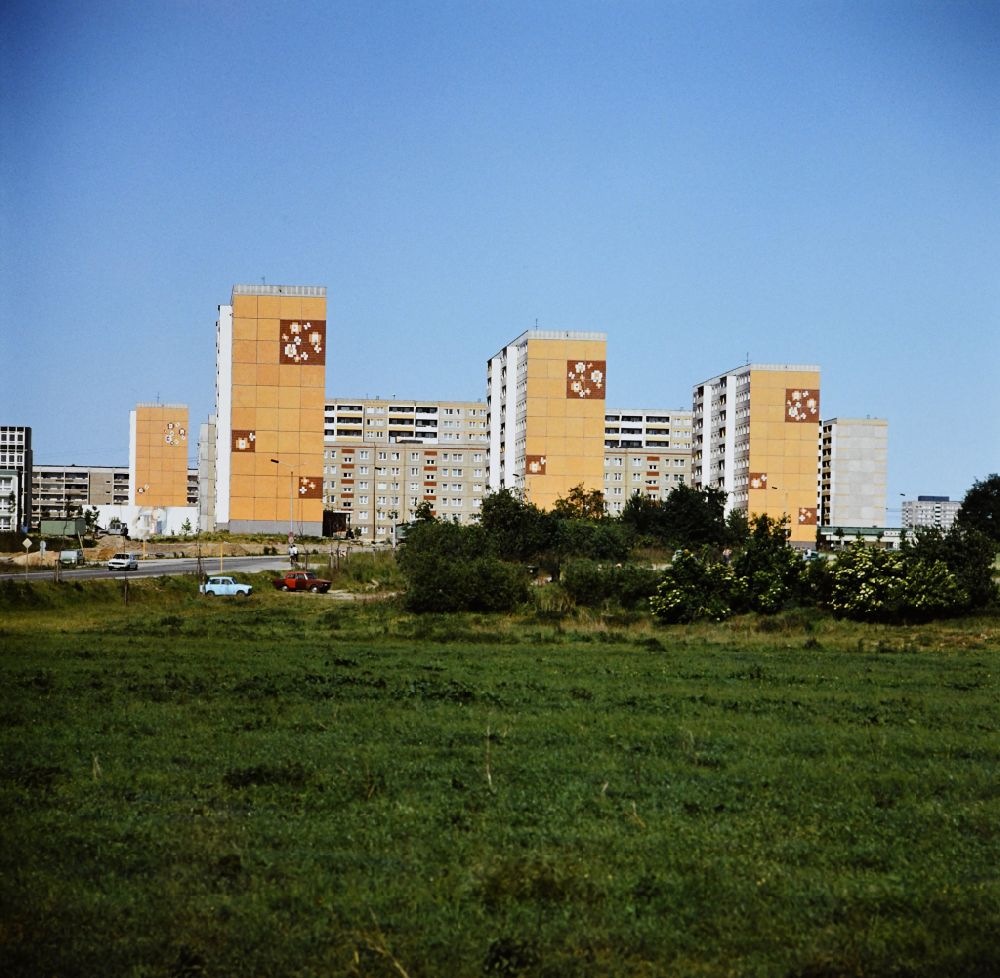 DDR-Bildarchiv: Berlin - Wohngebiet Berlin Marzahn in der DDR