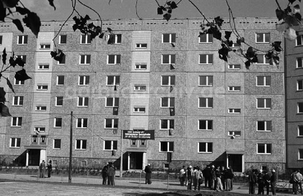 Berlin Hohenschönhausen: 5000 Wohnung in Hohenschönhausen übergeben Umschlagnr.: 1008 Foto: Bonitz